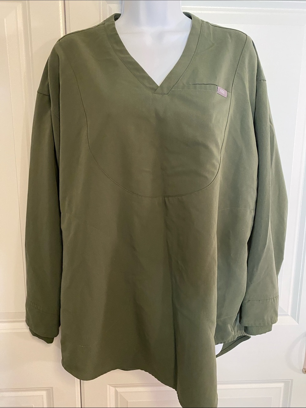 Figs Olive V-Neck Long Sleeve Scrub Top
